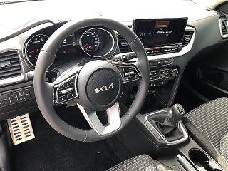 KIA ceed 1,5 TGDI Silber