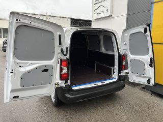 Opel Combo Cargo M BlueHDi 100 S&S 6-Gang Manuell