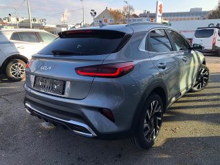 KIA Xceed 1,5 TGDI GPF Silber