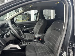 Dacia DUSTER PRESTIGE EDC TCE150