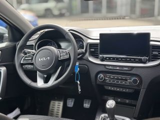 KIA Cee'd SILBER 1.5 TGDI