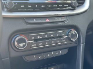 KIA Cee'd SILBER 1.5 TGDI P2