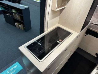 Tourne CRUISE 6.4 140 MT MJ 2025 - Topausstattung