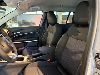 Jeep Avenger 1.2 e-Hybrid Summit e-DCT6