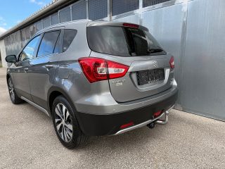 Suzuki SX4 S-Cross 1,4 GL+ DITC Hybrid ALLGRIP flash