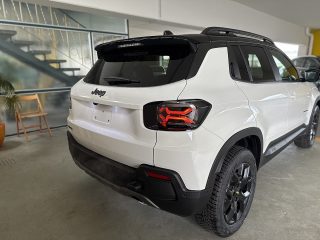 Jeep Avenger 1.2 T3 e-Hybrid 4xe Overland e-DCT6