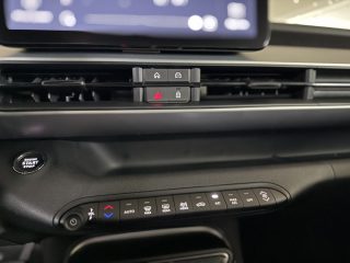 Jeep Avenger 1.2 T3 e-Hybrid 4xe Overland e-DCT6