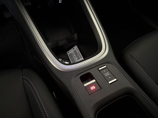 Jeep Avenger 1.2 T3 e-Hybrid 4xe Overland e-DCT6