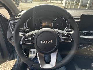 KIA ceed 1,5 TGDI Silber