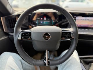 Opel Astra 1,2 Turbo GS