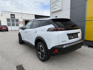 Peugeot 2008 PureTech 100 S&S Allure 6-Gang-Manuell