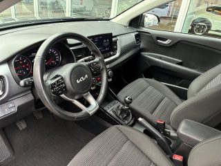 KIA Stonic 1,25 MPI ISG Silber