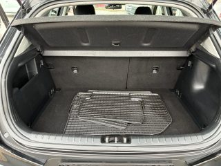 KIA Stonic 1,25 MPI ISG Silber